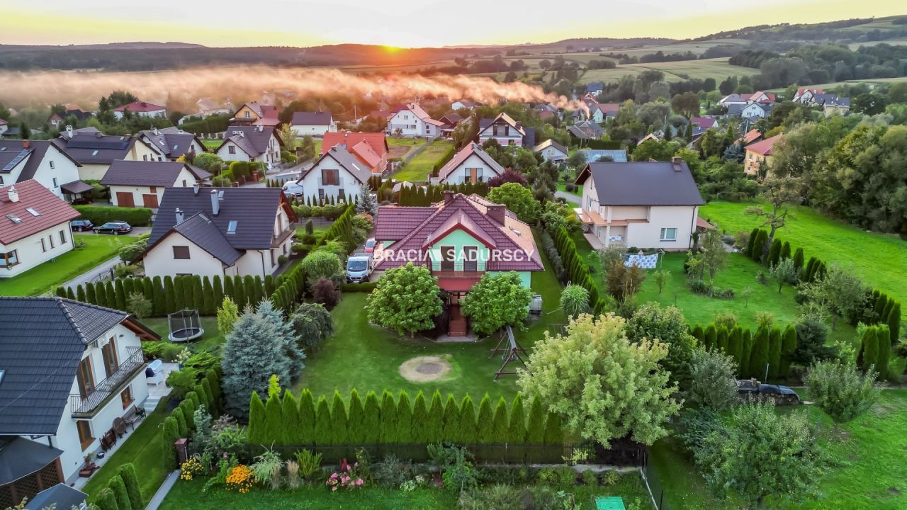 dom wolnostojący, 5 pokoi Rybna, ul. Parkowa. Zdjęcie 5