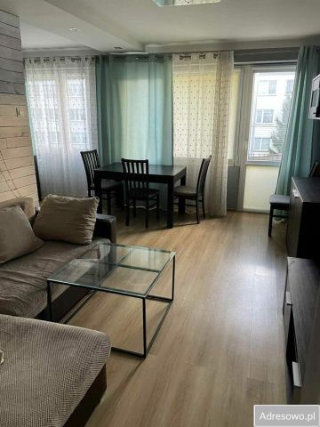 Mieszkanie 4-pokojowe Radomsko, ul. Leszka Czarnego. Zdjęcie 1