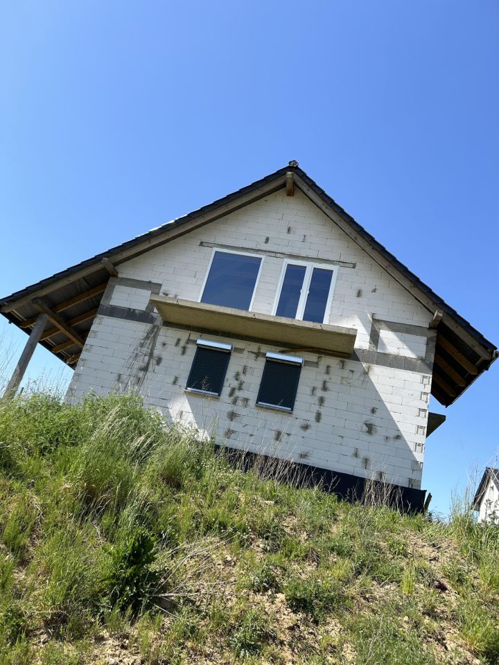 dom wolnostojący, 4 pokoje Żółte. Zdjęcie 14