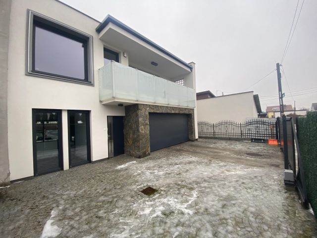 dom wolnostojący, 5 pokoi Białystok, ul. Wielkopolska. Zdjęcie 1