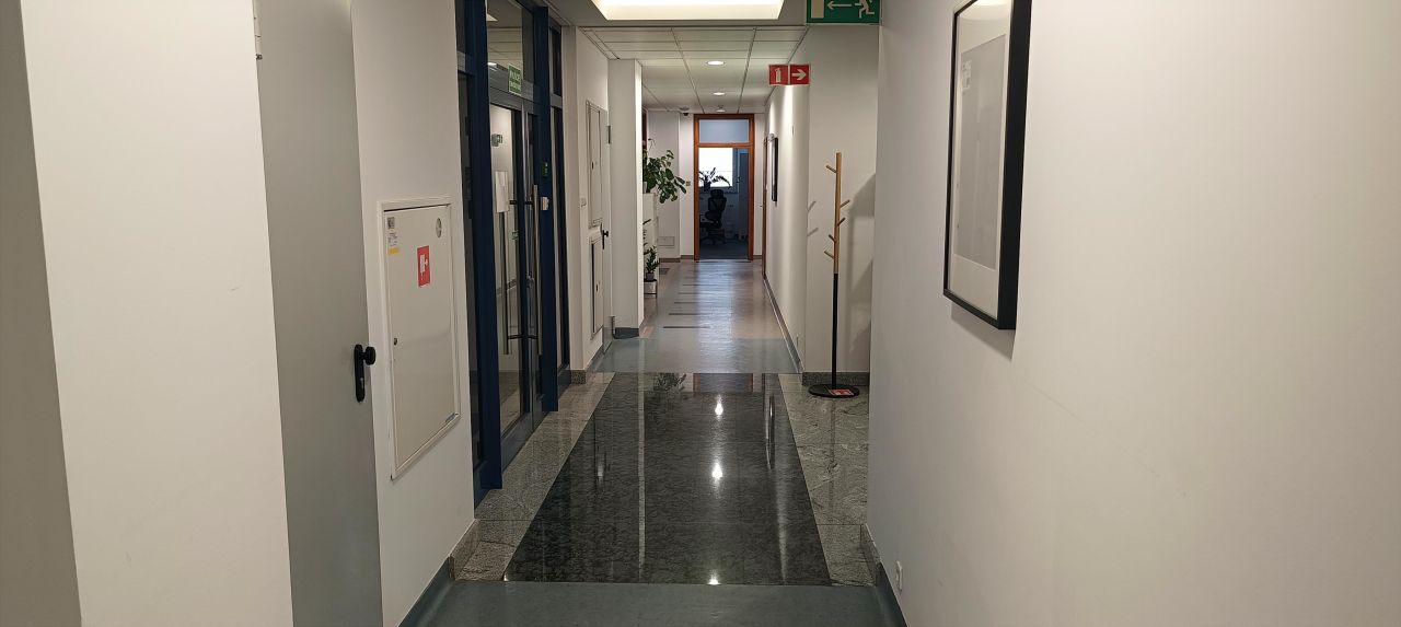 Biuro Warszawa Włochy, ul. Trzcinowa. Zdjęcie 13