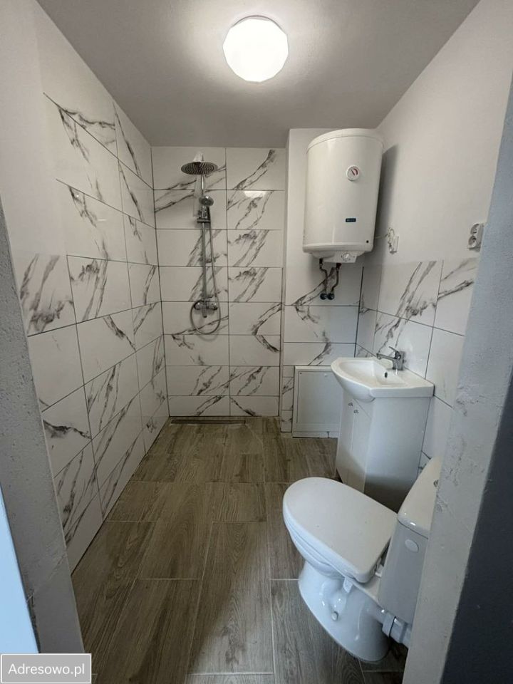 Mieszkanie 1-pokojowe Leśna. Zdjęcie 2