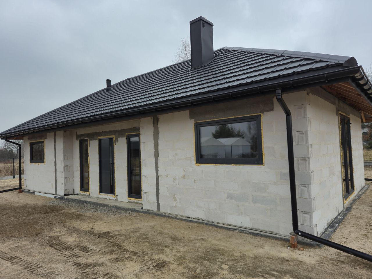 dom wolnostojący, 3 pokoje Mysłów, ul. Sosnowa. Zdjęcie 3