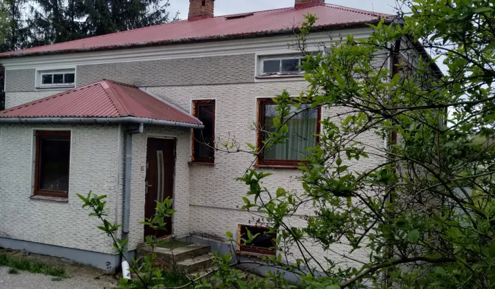 dom wolnostojący, 5 pokoi Zamość