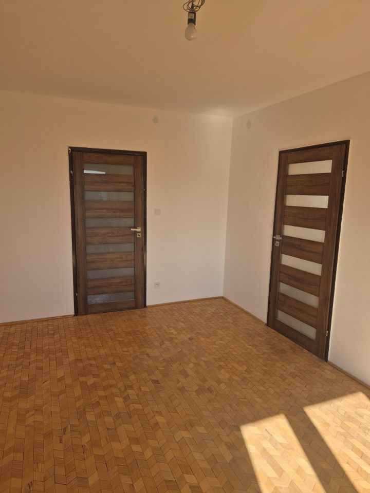 dom wolnostojący, 6 pokoi Łodygowice, ul. Jesionowa. Zdjęcie 11