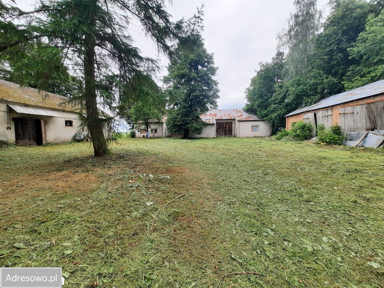 dom wolnostojący, 5 pokoi Hostynne-Kolonia. Zdjęcie 3