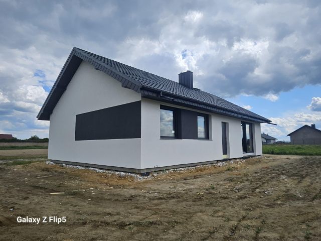 dom wolnostojący, 3 pokoje Nowosiedlice. Zdjęcie 3