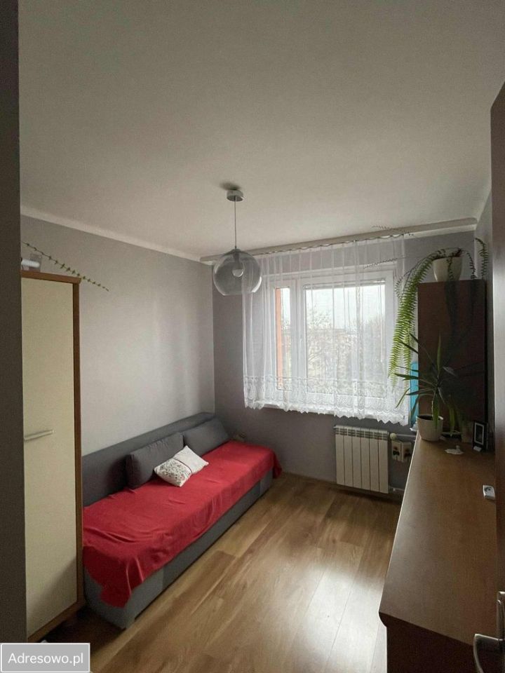 Mieszkanie 4-pokojowe Andrychów, ul. Włókniarzy. Zdjęcie 2