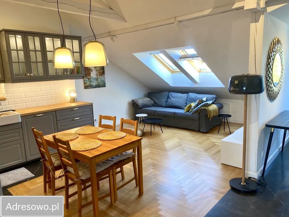 Mieszkanie 5-pokojowe Tłuszcz Centrum, ul. Kościelna