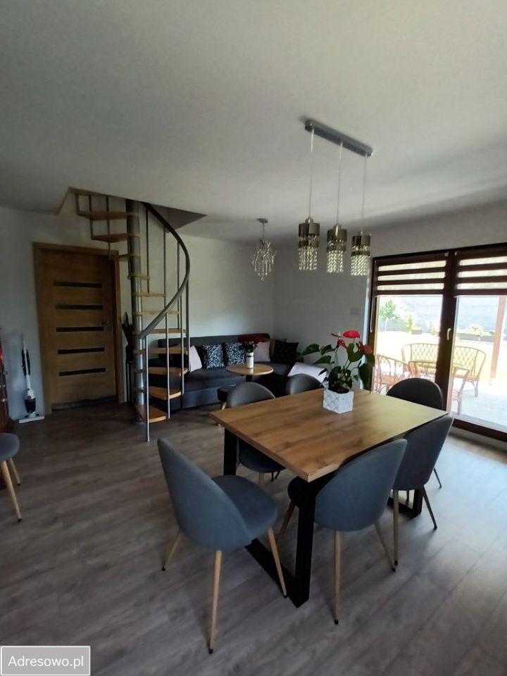 dom wolnostojący, 3 pokoje Grabik. Zdjęcie 2