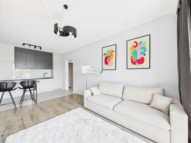 Mieszkanie 2-pokojowe Kraków Czyżyny, os. Dywizjonu 303. Zdjęcie 1