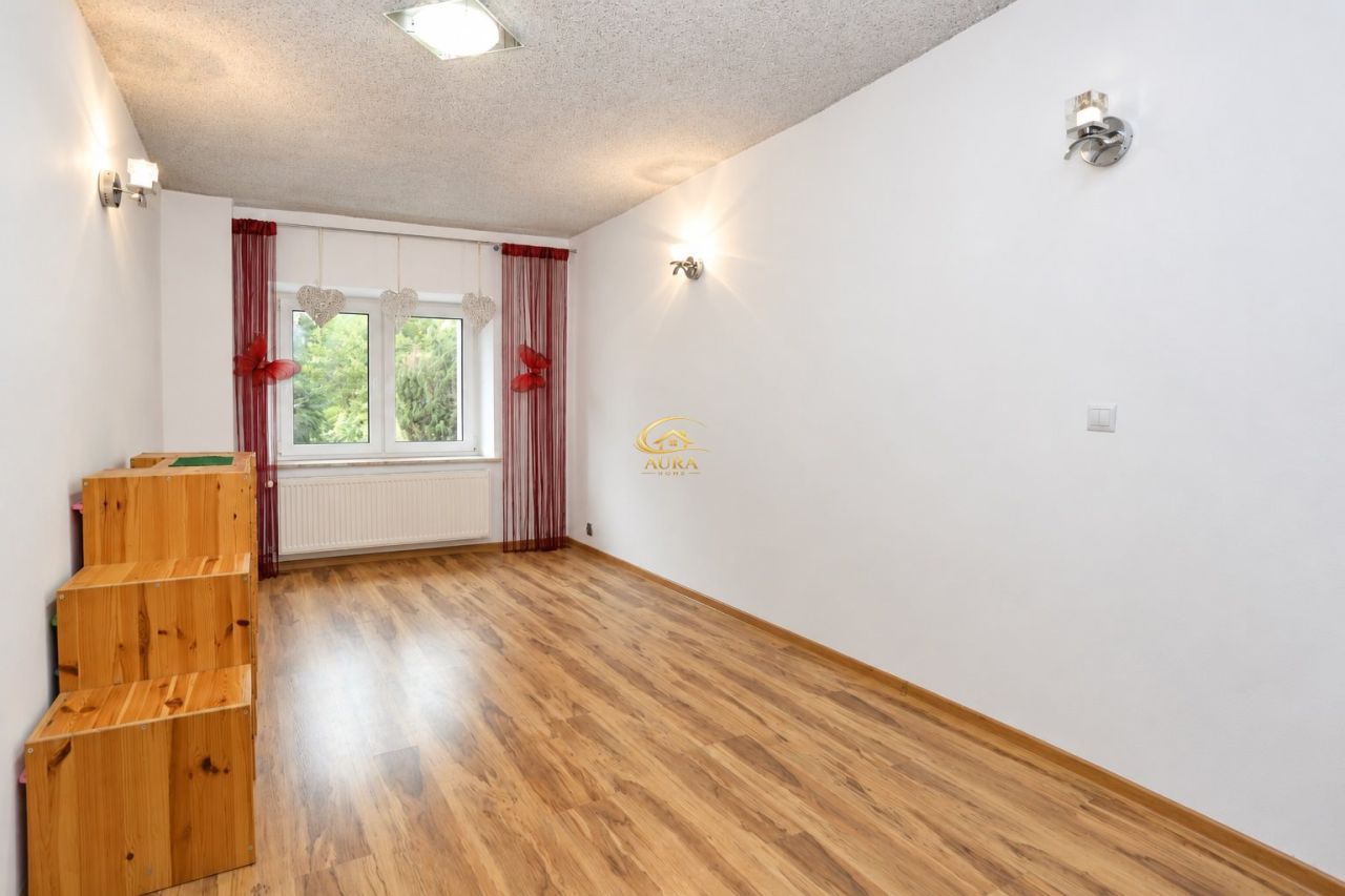 dom wolnostojący, 4 pokoje Wałbrzych Lubiechów, ul. Lisia. Zdjęcie 9