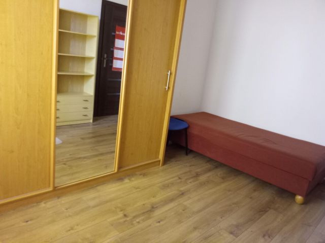 Pokój Wrocław Zakrzów, ul. Kasztelańska. Zdjęcie 1