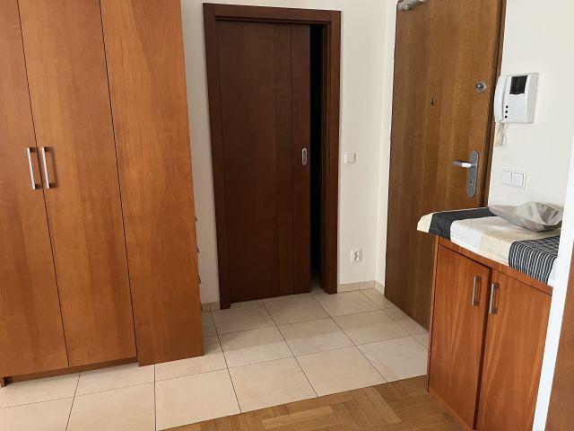 Mieszkanie 3-pokojowe Warszawa Śródmieście, ul. Sienna. Zdjęcie 1