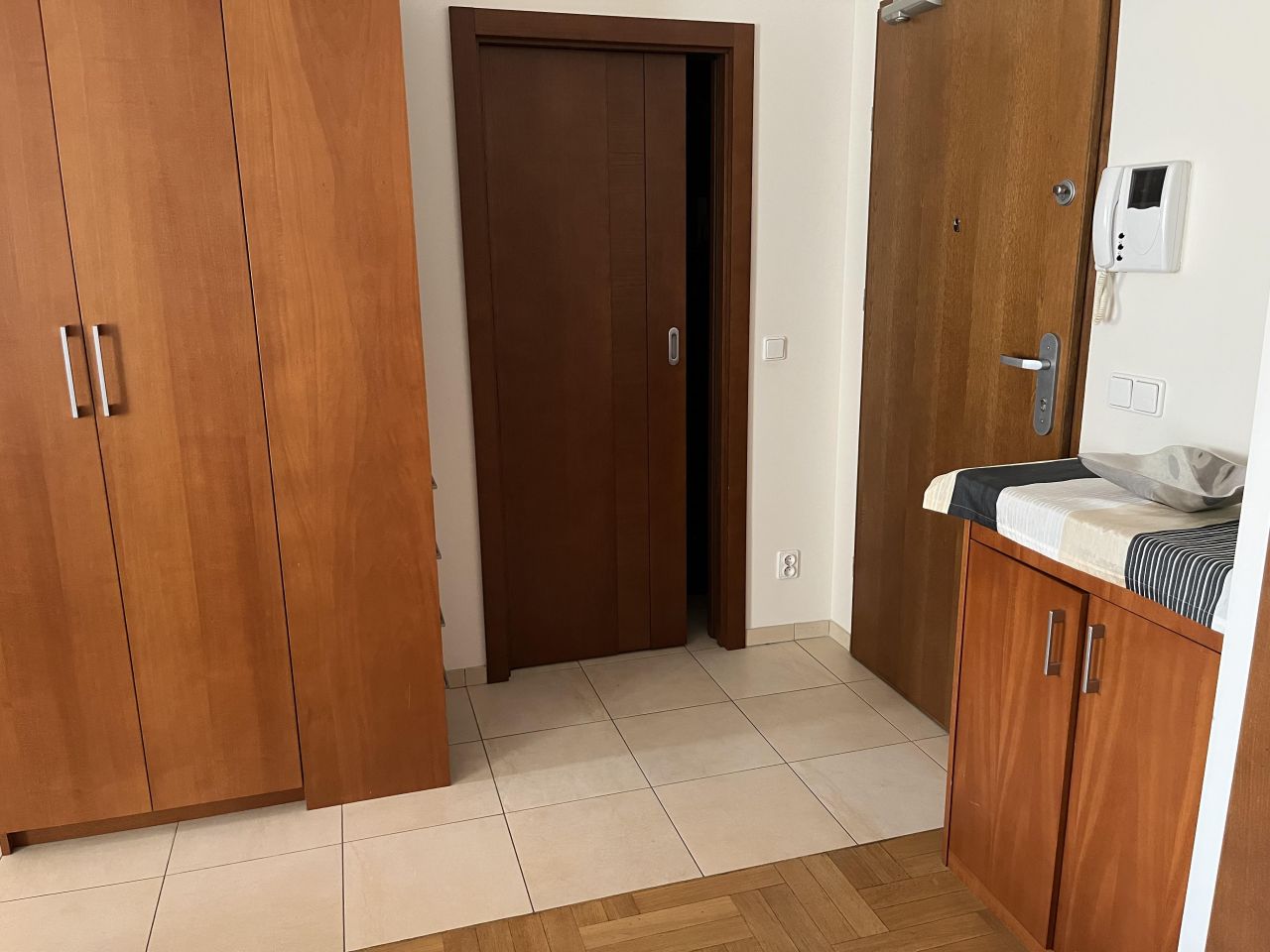 Mieszkanie 3-pokojowe Warszawa Śródmieście, ul. Sienna