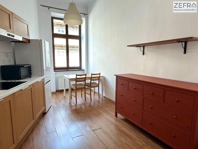 Mieszkanie 2-pokojowe Kraków Stare Miasto, ul. Szlak. Zdjęcie 6