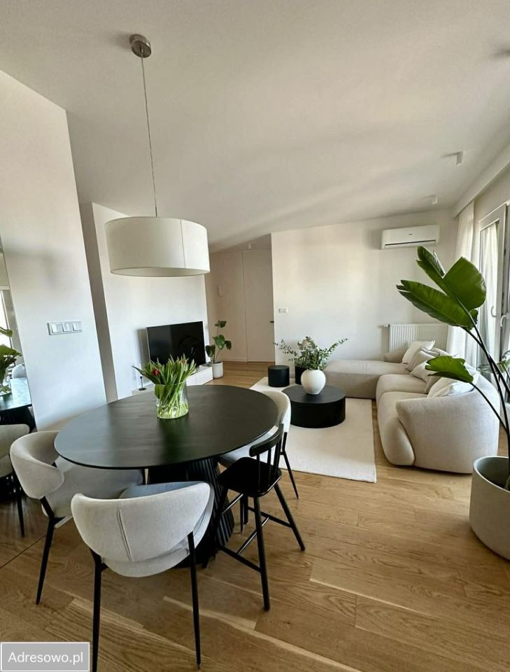 Mieszkanie 4-pokojowe Warszawa Wilanów, ul. Herbu Janina. Zdjęcie 1