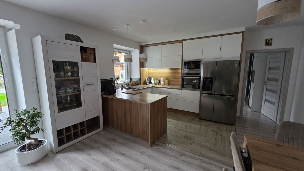 dom wolnostojący Częstochowa Wyczerpy Dolne, ul. Dickensa. Zdjęcie 4