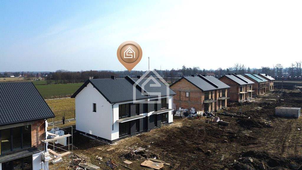 Mieszkanie 4-pokojowe Podłęże. Zdjęcie 10