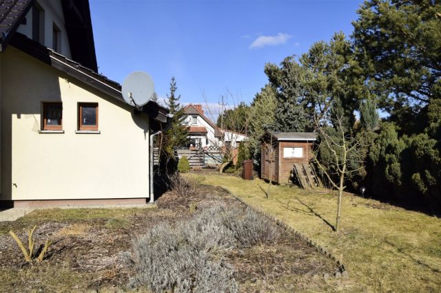 dom wolnostojący, 4 pokoje Lubochnia. Zdjęcie 9