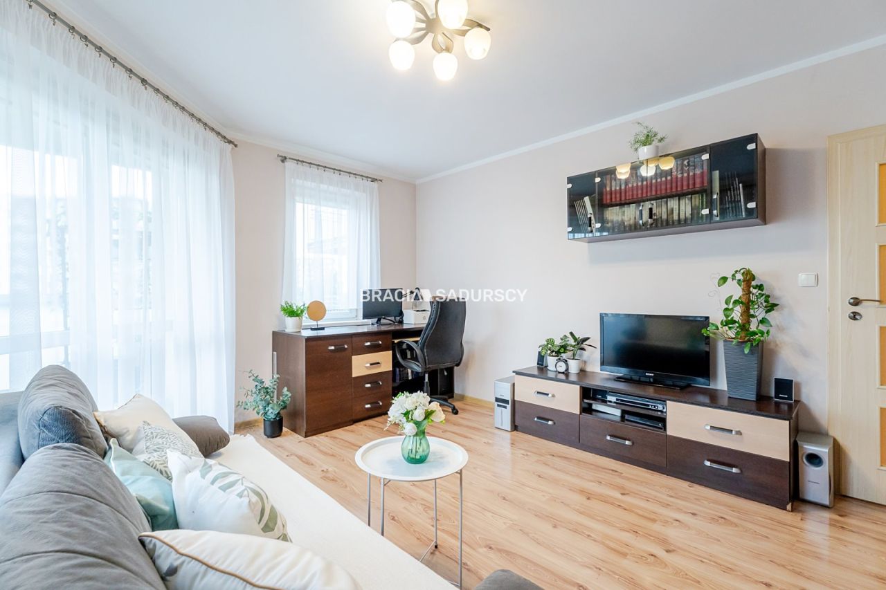 Mieszkanie 2-pokojowe Kraków Mistrzejowice, os. Piastów. Zdjęcie 2