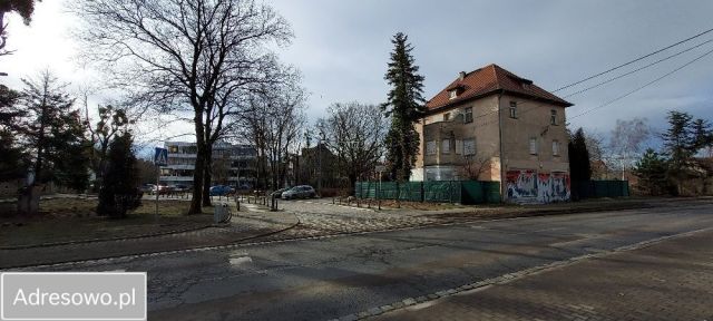 budynek wielorodzinny Wrocław Żerniki, ul. Żernicka. Zdjęcie 1