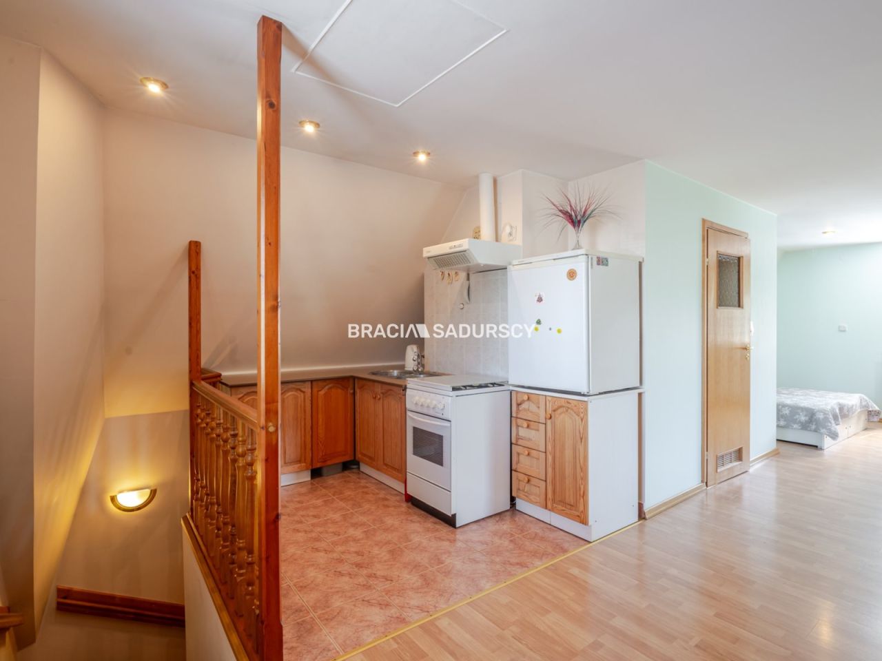 dom wolnostojący, 6 pokoi Zakopane Krzeptówki. Zdjęcie 6