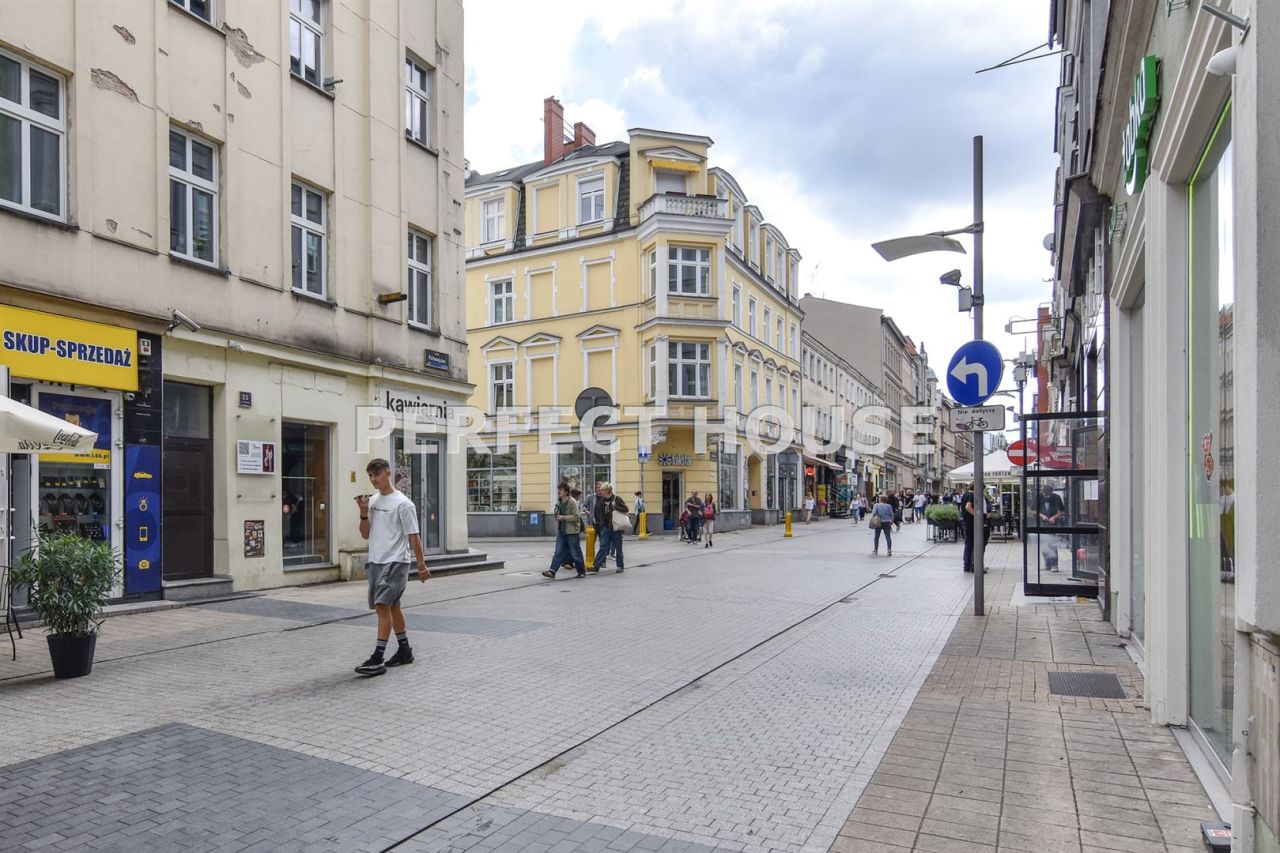 Lokal Poznań Centrum, ul. Półwiejska. Zdjęcie 2
