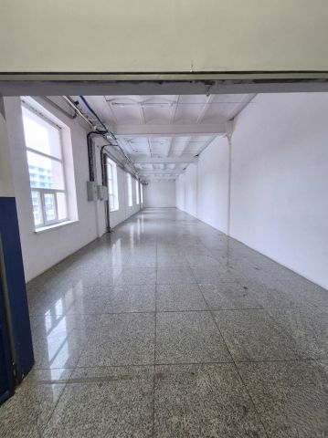 Hala/magazyn Łódź, al. marsz. Józefa Piłsudskiego. Zdjęcie 3