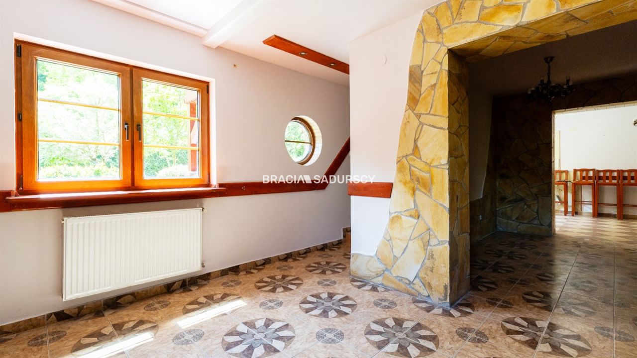 dom wolnostojący, 5 pokoi Brzyna. Zdjęcie 35