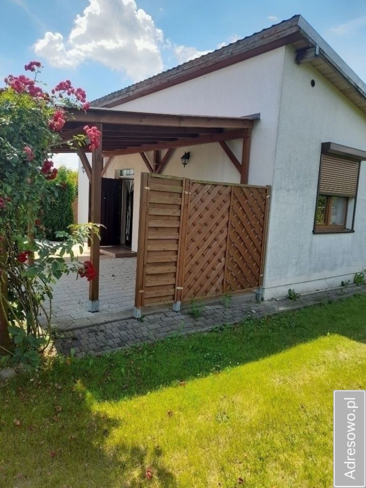 dom wolnostojący, 3 pokoje Łękno, ul. Rolna. Zdjęcie 2