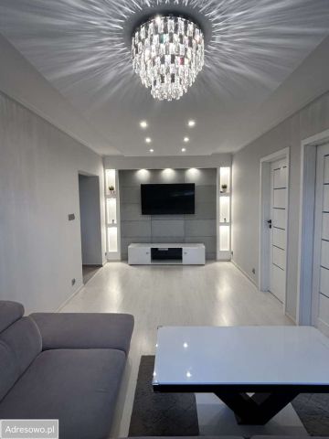 Mieszkanie 3-pokojowe Katowice Zawodzie, al. Walentego Roździeńskiego. Zdjęcie 1