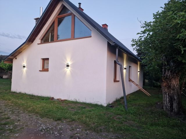 dom wolnostojący, 4 pokoje Czarna. Zdjęcie 1