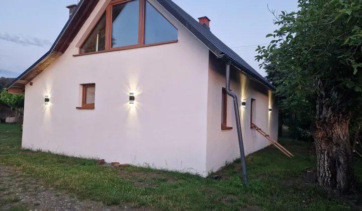 dom wolnostojący, 4 pokoje Czarna