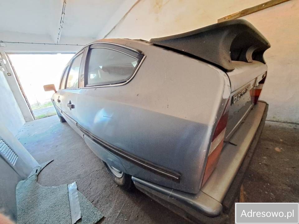 Garaż/miejsce parkingowe Karolew. Zdjęcie 2