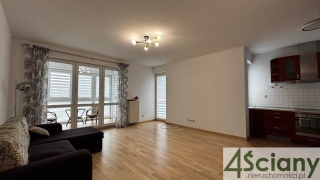 Mieszkanie 3-pokojowe Warszawa Ursus, ul. Apartamentowa. Zdjęcie 2