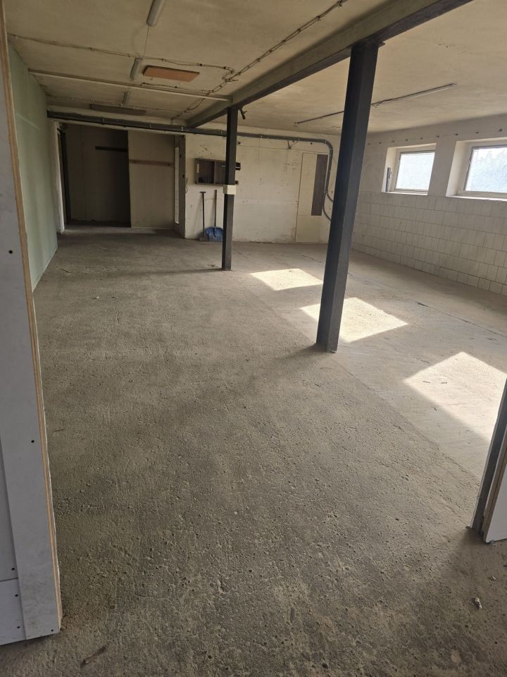 Nieruchomość komercyjna Ostrów Wielkopolski. Zdjęcie 2