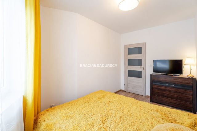 Mieszkanie 2-pokojowe Kraków, ul. Republiki Korczakowskiej. Zdjęcie 11