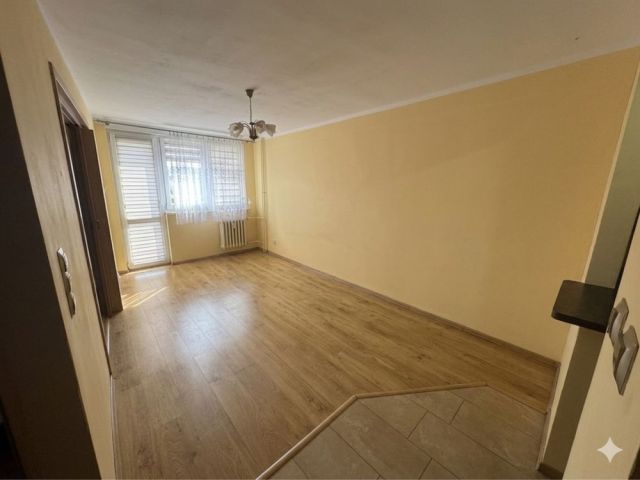 Mieszkanie 2-pokojowe Szprotawa, os. Słoneczne. Zdjęcie 1