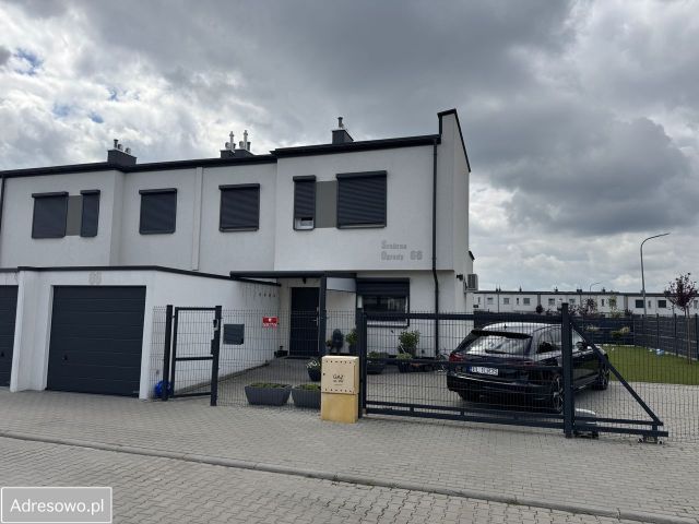 dom szeregowy, 4 pokoje Konstantynów Łódzki, ul. Srebrne Ogrody. Zdjęcie 1