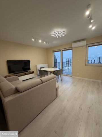 Mieszkanie 3-pokojowe Warszawa Ursus, ul. Giserska. Zdjęcie 1