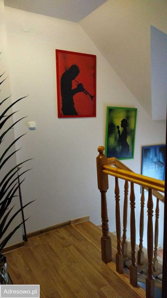 dom wolnostojący, 3 pokoje Chlewiska, ul. Klonowa. Zdjęcie 2