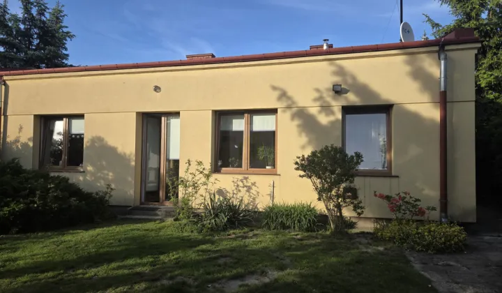 dom wolnostojący, 2 pokoje Chylice-Kolonia, ul. Pomorska