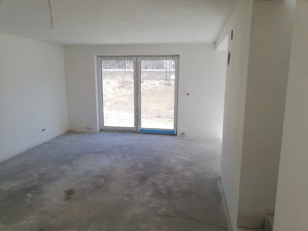 dom wolnostojący, 4 pokoje Cergowa. Zdjęcie 2