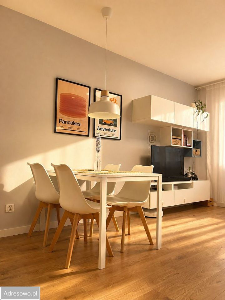 Mieszkanie 4-pokojowe Poznań Grunwald, ul. Jeleniogórska. Zdjęcie 1