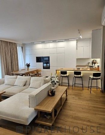 Mieszkanie 4-pokojowe Warszawa Wilanów, ul. Jerzego Holzera. Zdjęcie 2