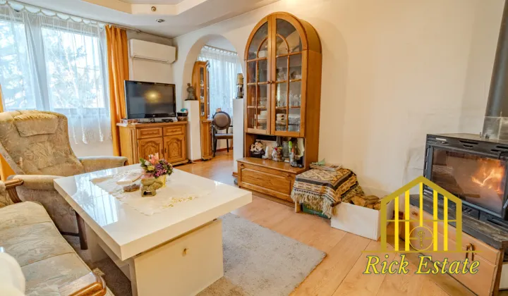 dom wolnostojący, 6 pokoi Bielsko-Biała, ul. Żywiecka