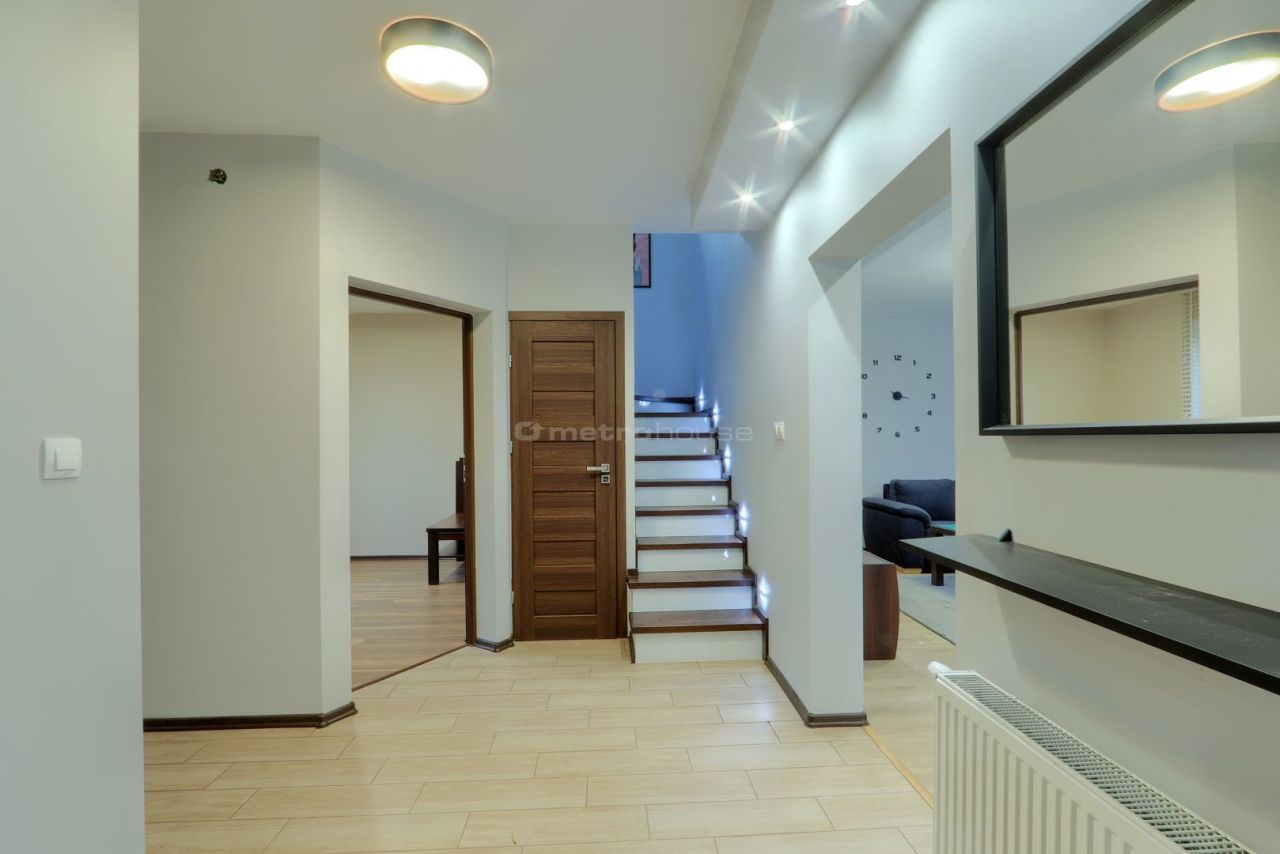 dom wolnostojący, 4 pokoje Zgierz. Zdjęcie 7