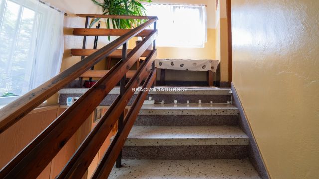 dom wolnostojący, 3 pokoje Myślenice, ul. Kornela Ujejskiego. Zdjęcie 27