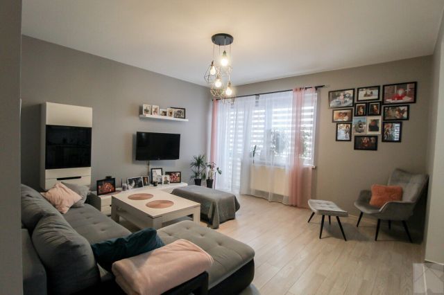 Mieszkanie 3-pokojowe Ostrów. Zdjęcie 2